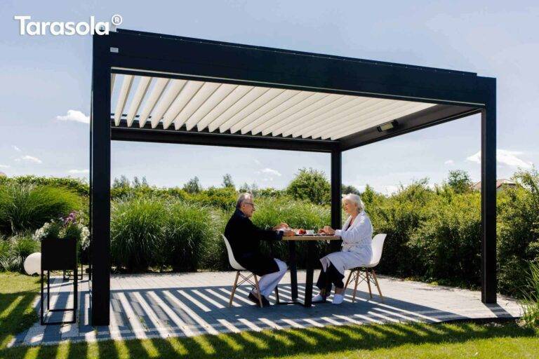Sonnenschutz für Ihren Garten. Zufriedene Kunden genießen das schöne Wetter.