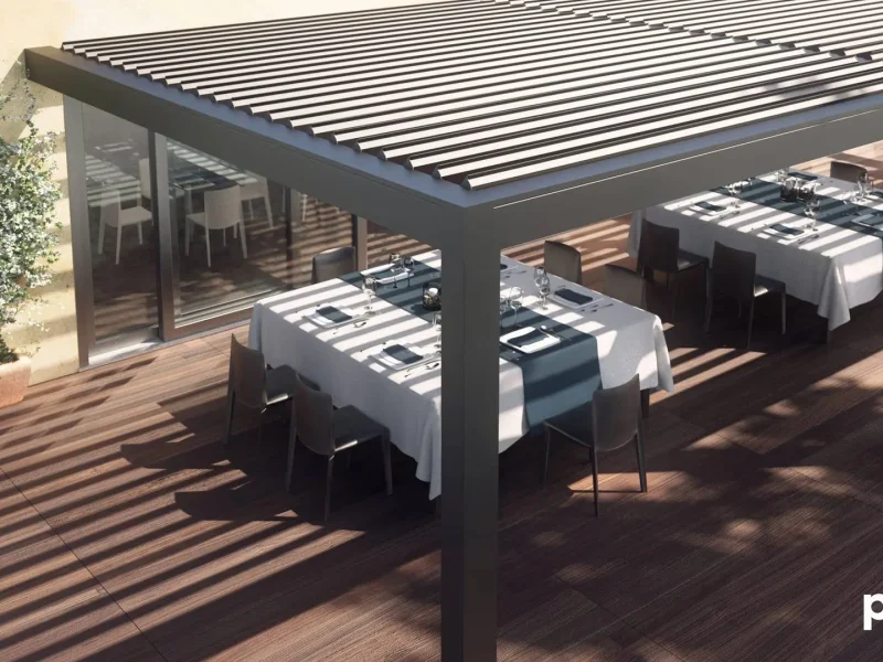 überdachter Sitzbereich auf einer Terrasse