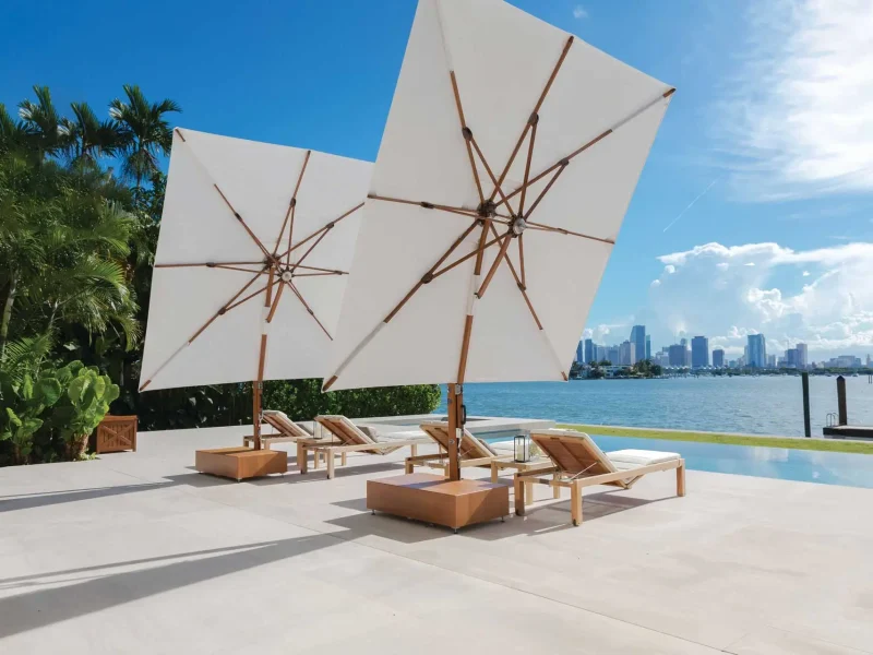 ocean-master-max-cantilever-terasse-tuuci-schirm-meinlamellendach