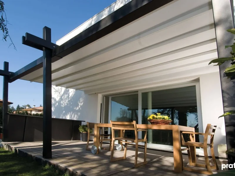 Die Pratic Pergola von Meinlamellendach.de ist ein stilvoller Schattenspender fürIhr Zuhause.