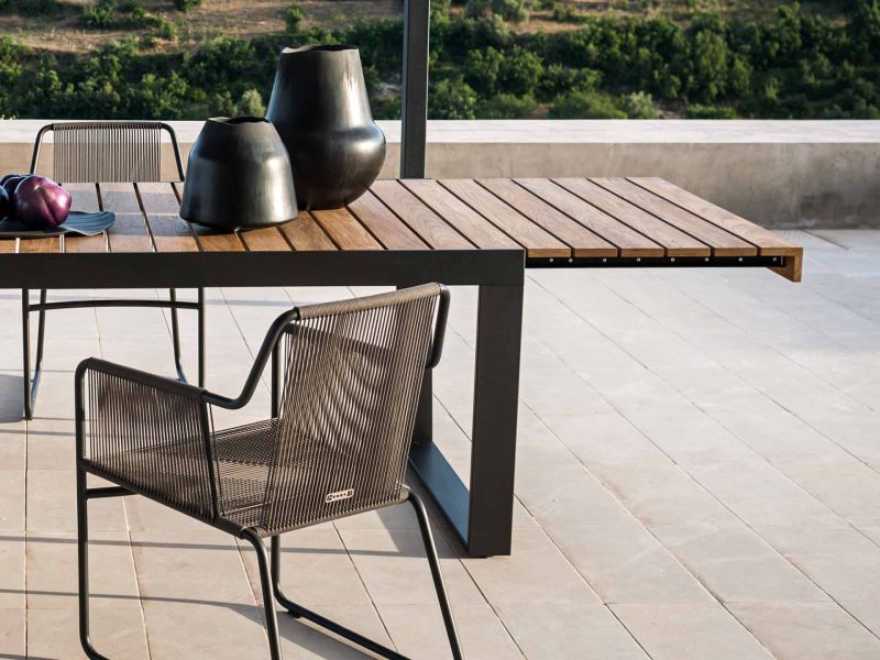 roda-spinnaker-b-outdoor-meinlamellendach-moebel-aussenbereich