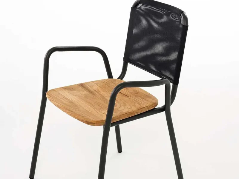 stuehle-roda-guest-moebel-outdoor-meinlamellendach-terasse